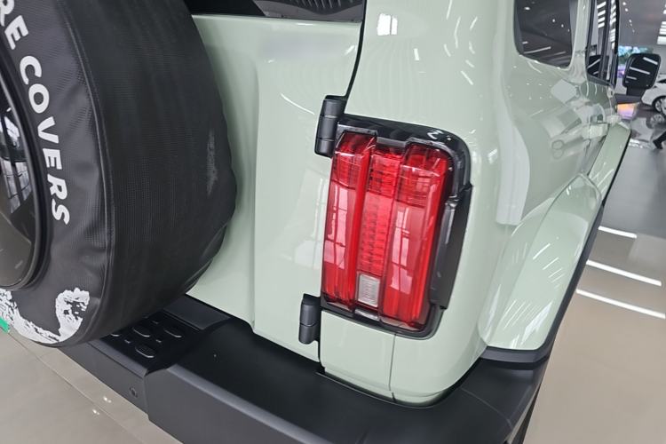 Used Tank 300 2023 City Edition 2.0T—Stylish as Ever Right Rear Taillight