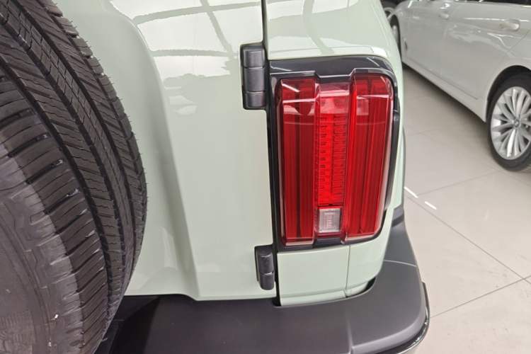 Used Tank 300 2023 City Edition 2.0T—Stylish as Ever Right Rear Taillight