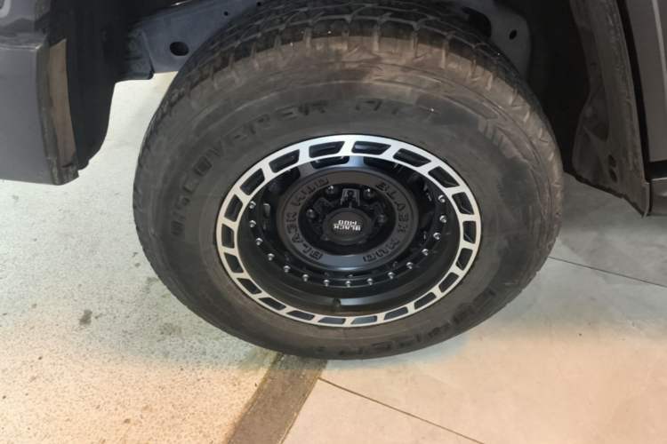 Used Tank 300 2023 Off-Road Edition 2.0T Conqueror Right Rear Wheel Hub