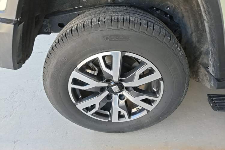 Used Tank 300 2023 City Edition 2.0T—Stylish as Ever Right Rear Wheel Hub