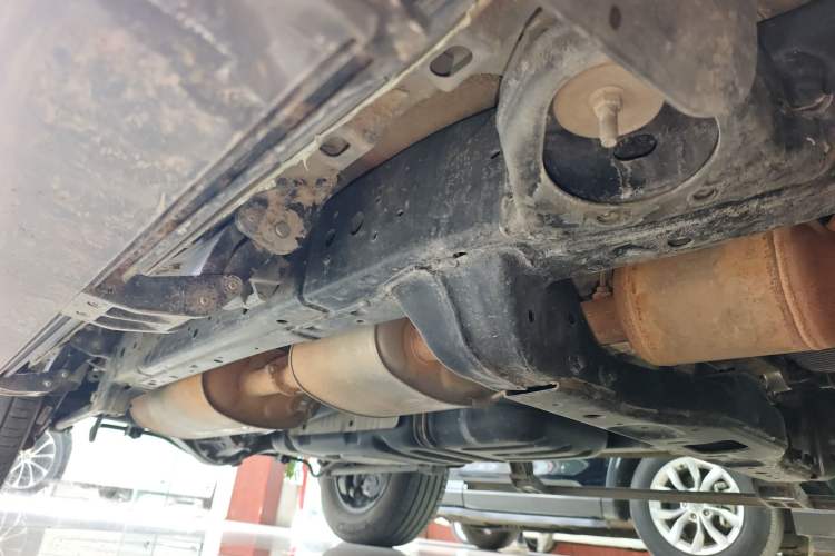 Used Tank 300 2023 City Edition 2.0T—Stylish as Ever Right Side Sill