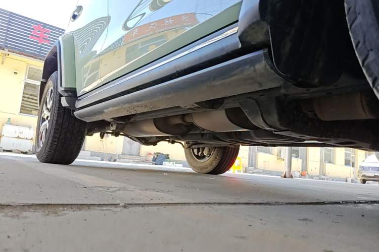 Used Tank 300 2023 City Edition 2.0T—Stylish as Ever Right Side Sill