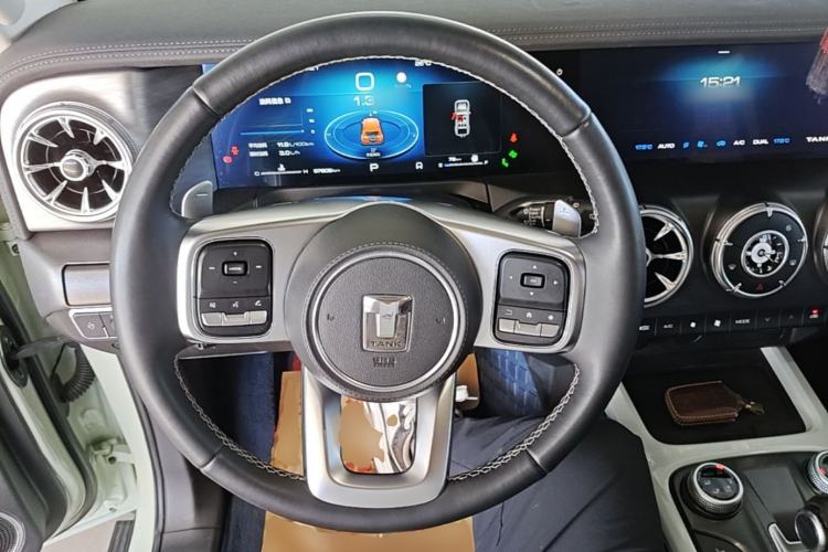 Used Tank 300 2023 City Edition 2.0T—Stylish as Ever Steering Wheel