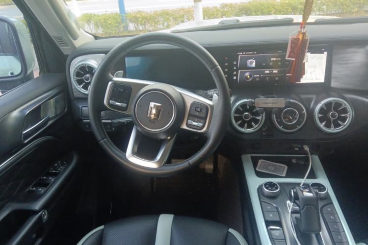 Used Tank 300 2023 City Edition 2.0T—Stylish as Ever Steering Wheel