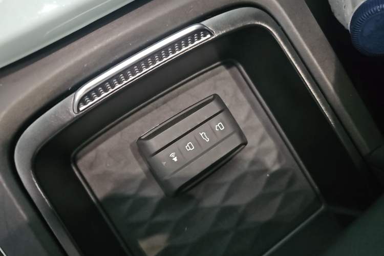 Used Tank 300 2023 City Edition 2.0T—Stylish as Ever Vehicle Key
