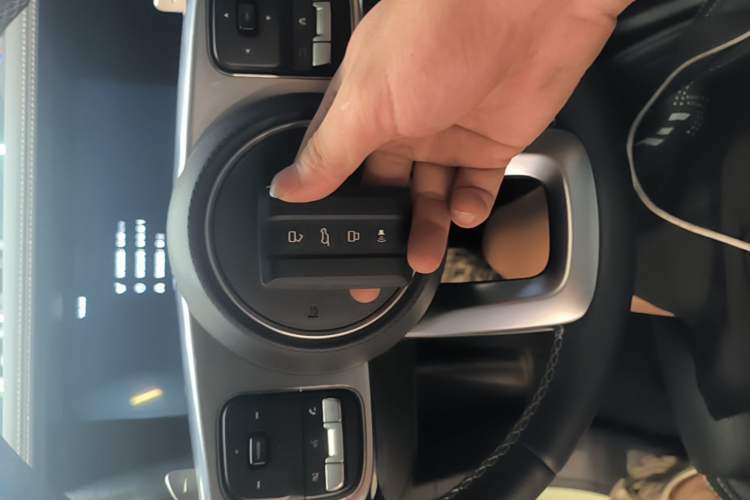 Used Tank 300 2023 City Edition 2.0T—Stylish as Ever Vehicle Key