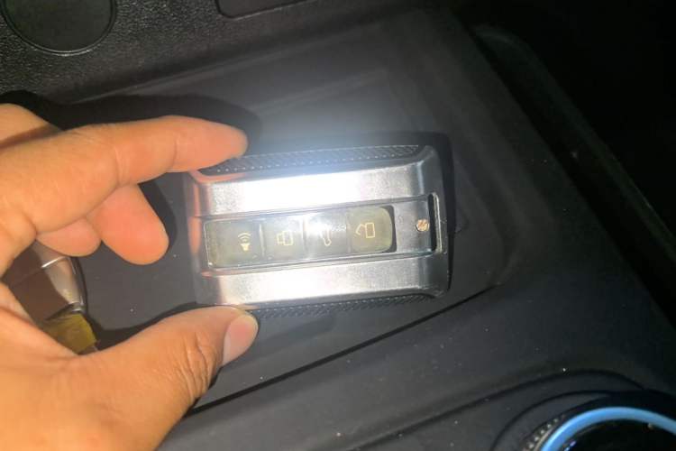 Used Tank 300 2023 City Edition 2.0T—Stylish as Ever Vehicle Key