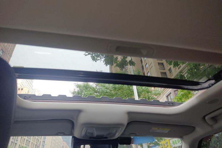 Used Tank 300 2023 City Edition 2.0T—Stylish as Ever Headliner