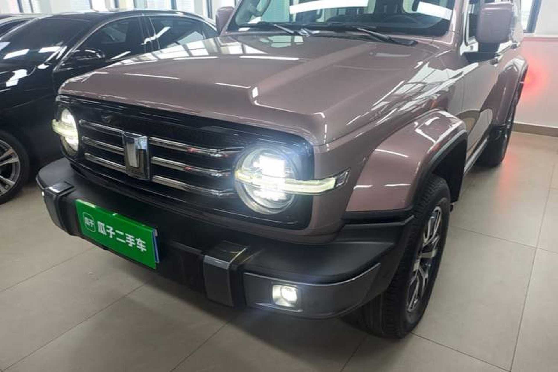 Used Tank 300 2023 City Edition 2.0T—Stylish as Ever Left Front Headlight
