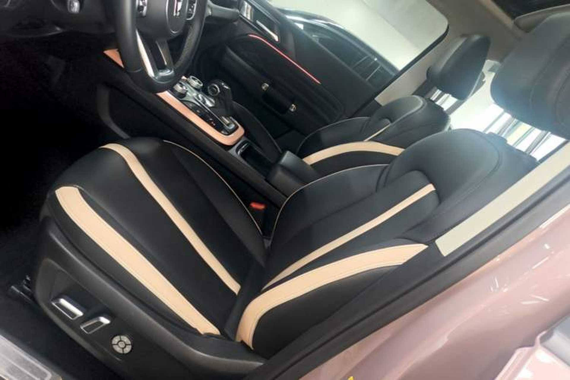 Used Tank 300 2023 City Edition 2.0T—Stylish as Ever Left Front Seat