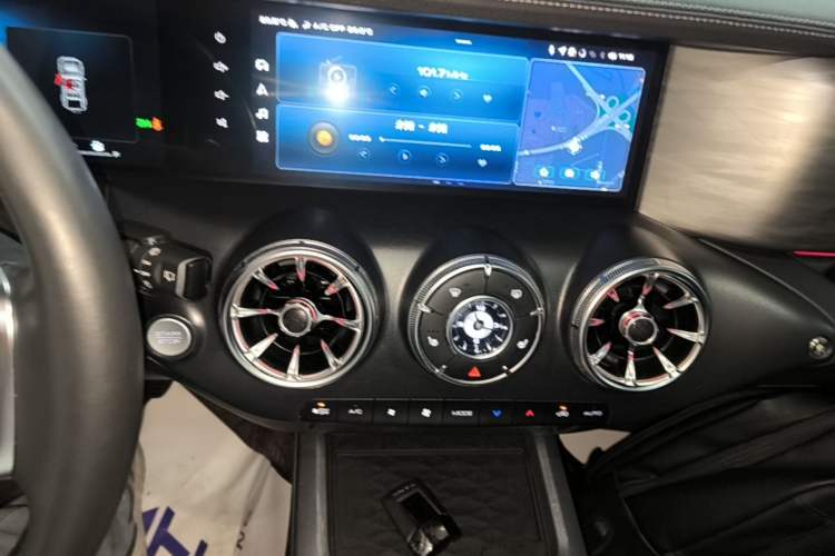 Used Tank 300 2023 Off-Road Edition 2.0T Conqueror Audio And AC Panel