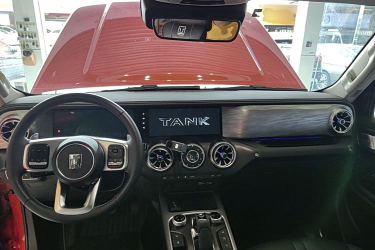 Used Tank 300 2023 City Edition 2.0T—Stylish as Ever Center Console