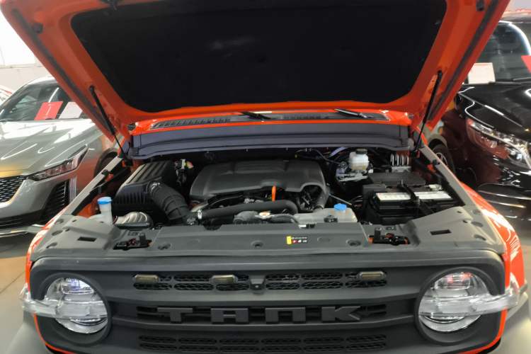 Used Tank 300 2023 2.0T 200 000-Vehicle Commemorative Edition Engine Bay