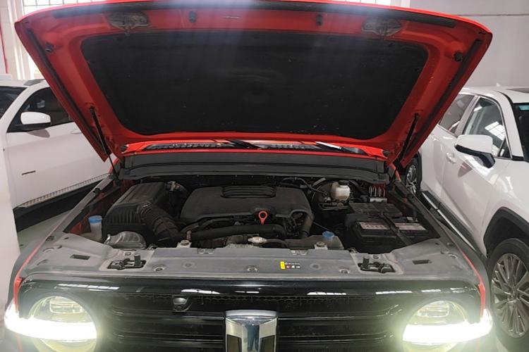 Used Tank 300 2023 Off-Road Edition 2.0T Challenger Engine Bay