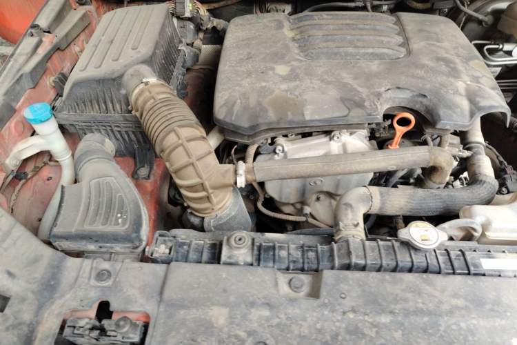 Used Tank 300 2023 Off-Road Edition 2.0T Challenger Engine Bay Right