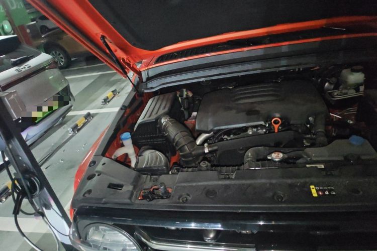 Used Tank 300 2023 City Edition 2.0T—Stylish as Ever Engine Bay Right