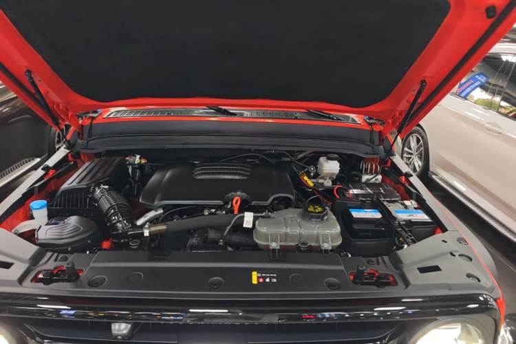 Used Tank 300 2023 Off-Road Edition 2.0T Challenger Engine Bay