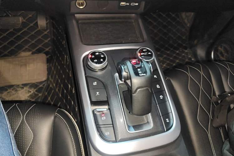 Used Tank 300 2023 Off-Road Edition 2.0T Challenger Gear Lever