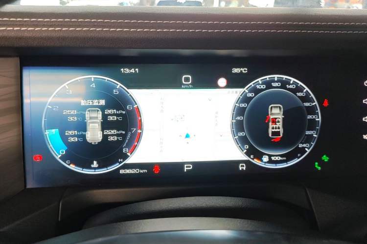Used Tank 300 2023 City Edition 2.0T—Stylish as Ever Instrument Cluster