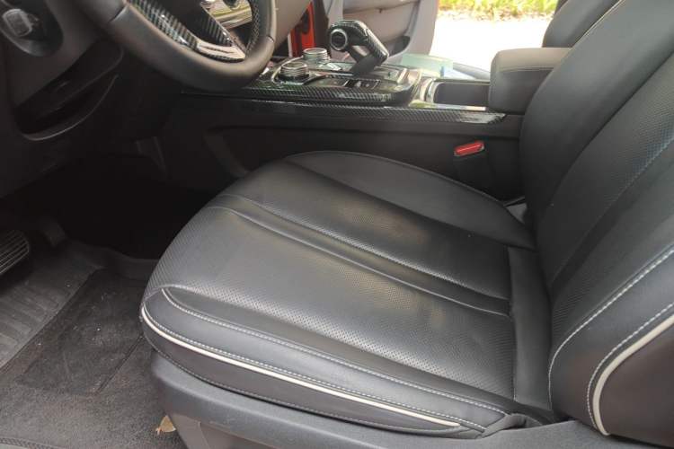 Used Tank 300 2023 Off-Road Edition 2.0T Conqueror Left Front Seat