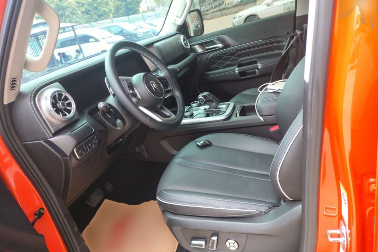 Used Tank 300 2023 Off-Road Edition 2.0T Conqueror Left Front Seat