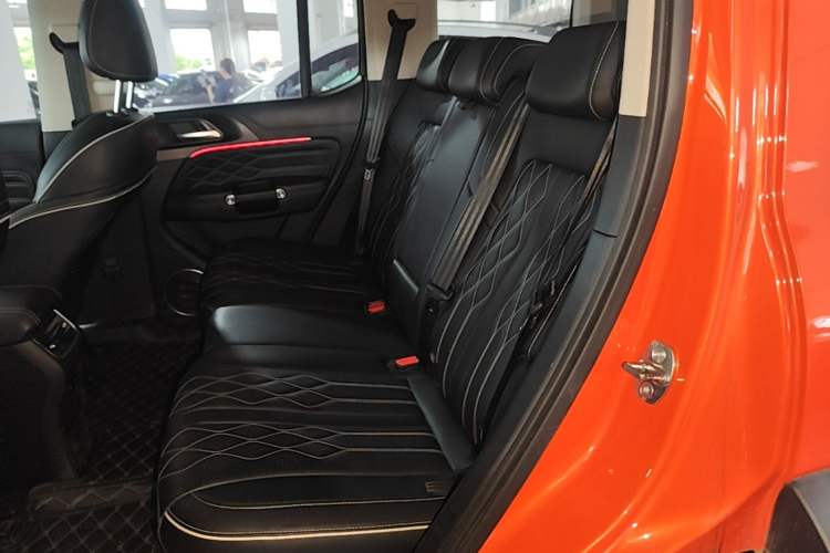 Used Tank 300 2023 Off-Road Edition 2.0T Challenger Left Rear Seat