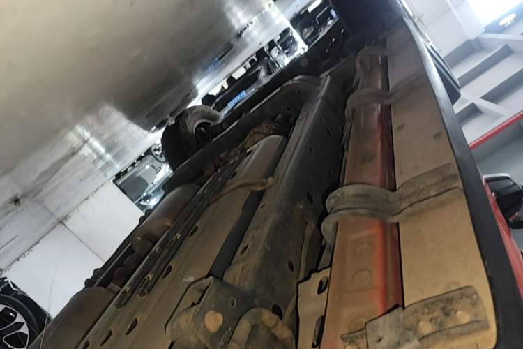 Used Tank 300 2023 Off-Road Edition 2.0T Challenger Left Side Sill