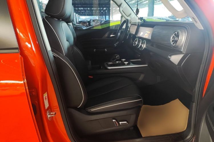 Used Tank 300 2023 City Edition 2.0T—Stylish as Ever Right Front Seat