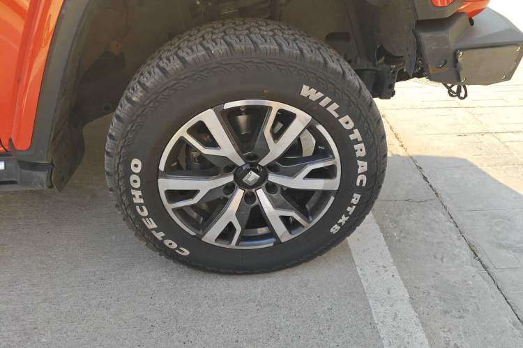 Used Tank 300 2023 City Edition 2.0T—Stylish as Ever Right Front Wheel Hub