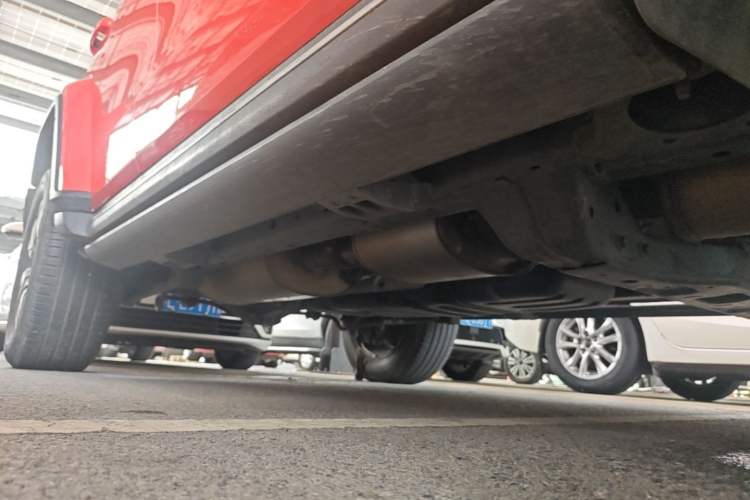 Used Tank 300 2023 City Edition 2.0T—Stylish as Ever Right Side Sill