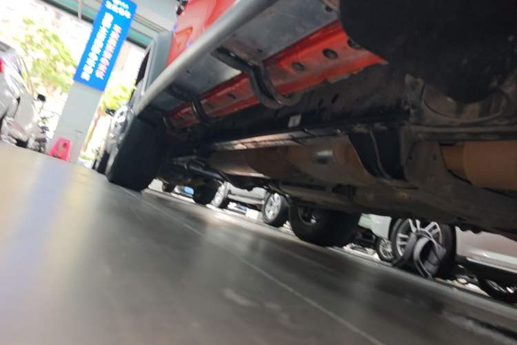 Used Tank 300 2023 Off-Road Edition 2.0T Challenger Right Side Sill