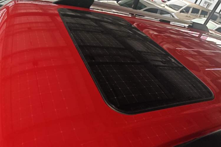 Used Tank 300 2023 City Edition 2.0T—Stylish as Ever Roof