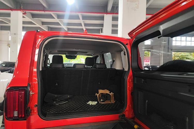 Used Tank 300 2023 Off-Road Edition 2.0T Challenger Trunk