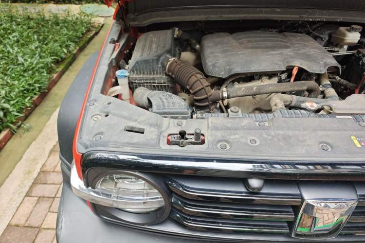 Used Tank 300 2023 Off-Road Edition 2.0T Conqueror Engine Bay Right