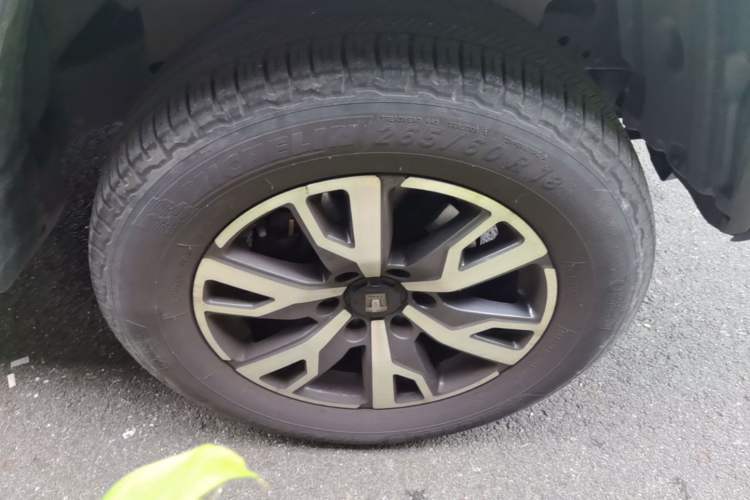 Used Tank 300 2023 City Edition 2.0T—Stylish as Ever Right Front Wheel Hub