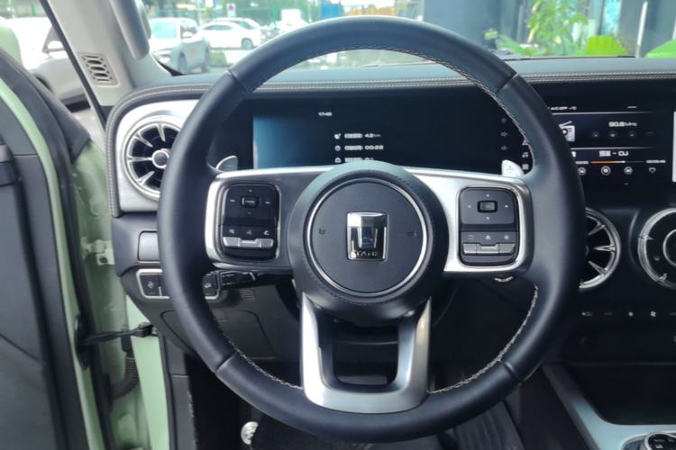 Used Tank 300 2023 City Edition 2.0T—Stylish as Ever Steering Wheel