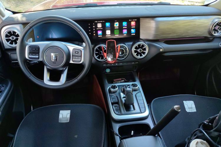 Used Tank 300 2023 Off-Road Edition 2.0T Challenger Center Console