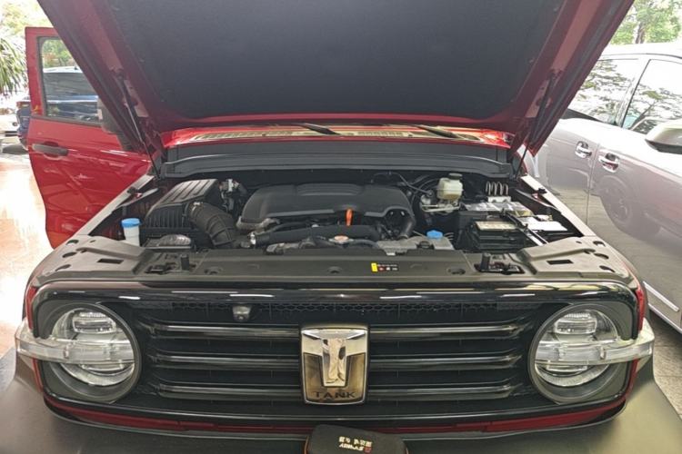 Used Tank 300 2023 Off-Road Edition 2.0T Challenger Engine Bay