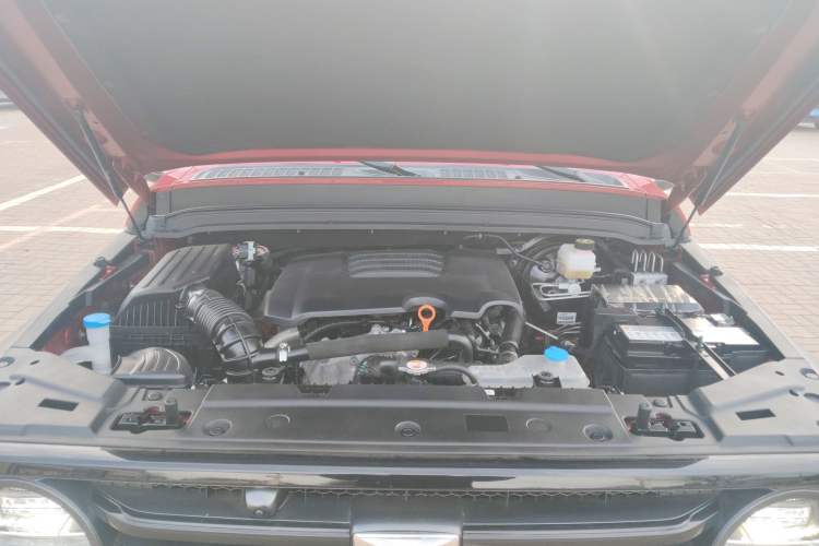 Used Tank 300 2023 Off-Road Edition 2.0T Challenger Engine Bay