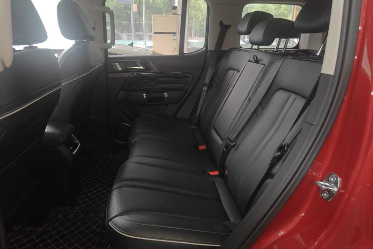 Used Tank 300 2023 City Edition 2.0T—Stylish as Ever Interior 2