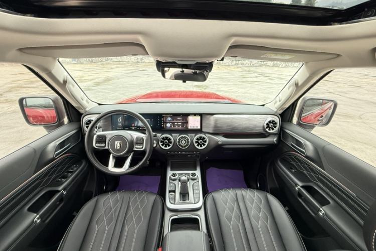 Used Tank 300 2023 Off-Road Edition 2.0T Challenger Interior 3
