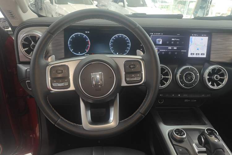 Used Tank 300 2023 City Edition 2.0T—Stylish as Ever Interior 3