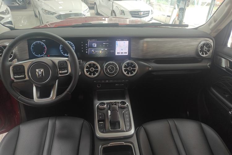 Used Tank 300 2023 City Edition 2.0T—Stylish as Ever Interior 4