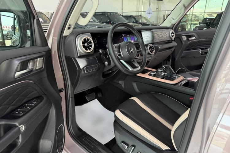 Used Tank 300 2023 City Edition 2.0T—Stylish as Ever Left Front Seat