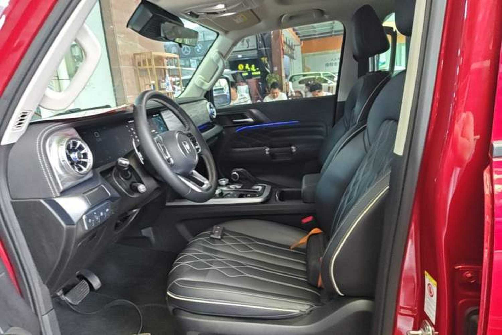 Used Tank 300 2023 Off-Road Edition 2.0T Challenger Left Front Seat