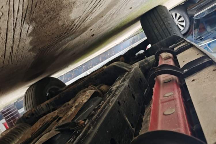 Used Tank 300 2023 Off-Road Edition 2.0T Challenger Left Side Sill