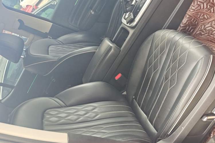 Used Tank 300 2023 Off-Road Edition 2.0T Challenger Right Front Seat