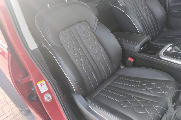 Used Tank 300 2023 Off-Road Edition 2.0T Challenger Right Front Seat