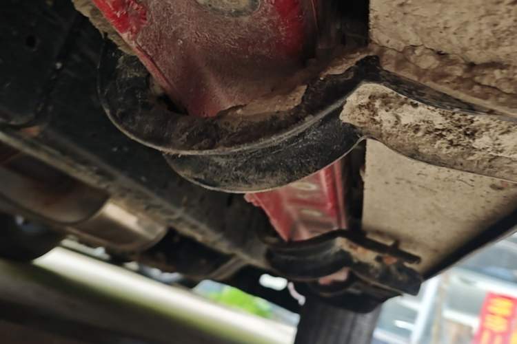 Used Tank 300 2023 Off-Road Edition 2.0T Challenger Right Side Sill