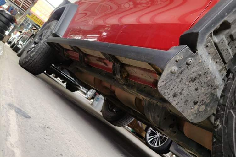 Used Tank 300 2023 Off-Road Edition 2.0T Challenger Right Side Sill